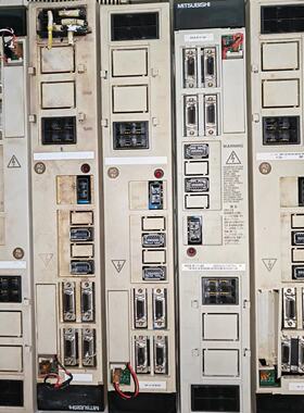 议价Mitsubishi Dismled Five Cnc Drives Model MdsRV140 Plus适