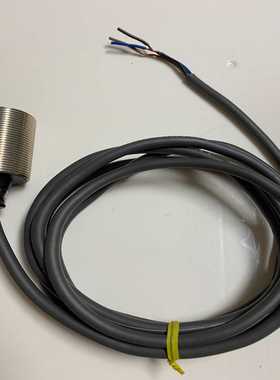 E2EV-X10C1接近开关，未使用无包装，询价