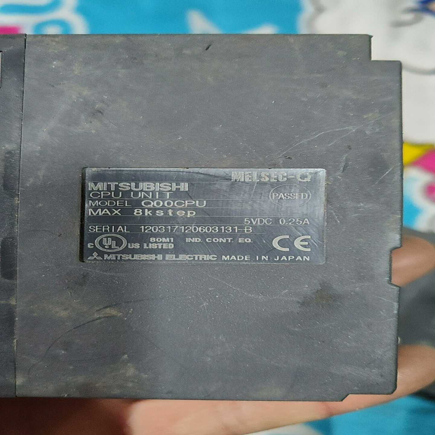 三菱拆机原装Q系列Q00CPU拆机通电测试正常。成色如图，需--议价