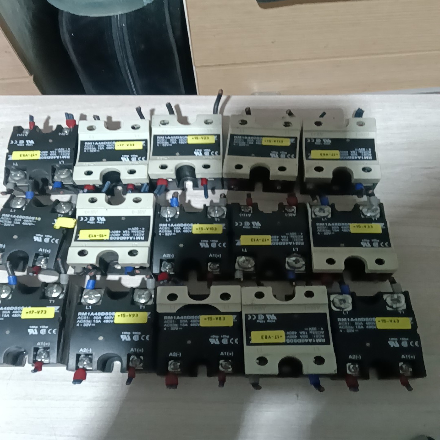 【请询价】RM1A40D50S18固态继电器包好包邮实物图二手物