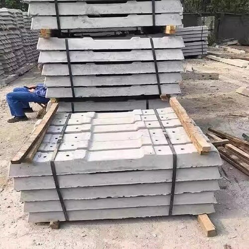 玖富工矿水泥枕木600轨距铁路轨道枕木混凝土钢筋轨枕现货供应
