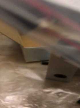 议价IL-滑块导轨全新闲置只得二个。单个价