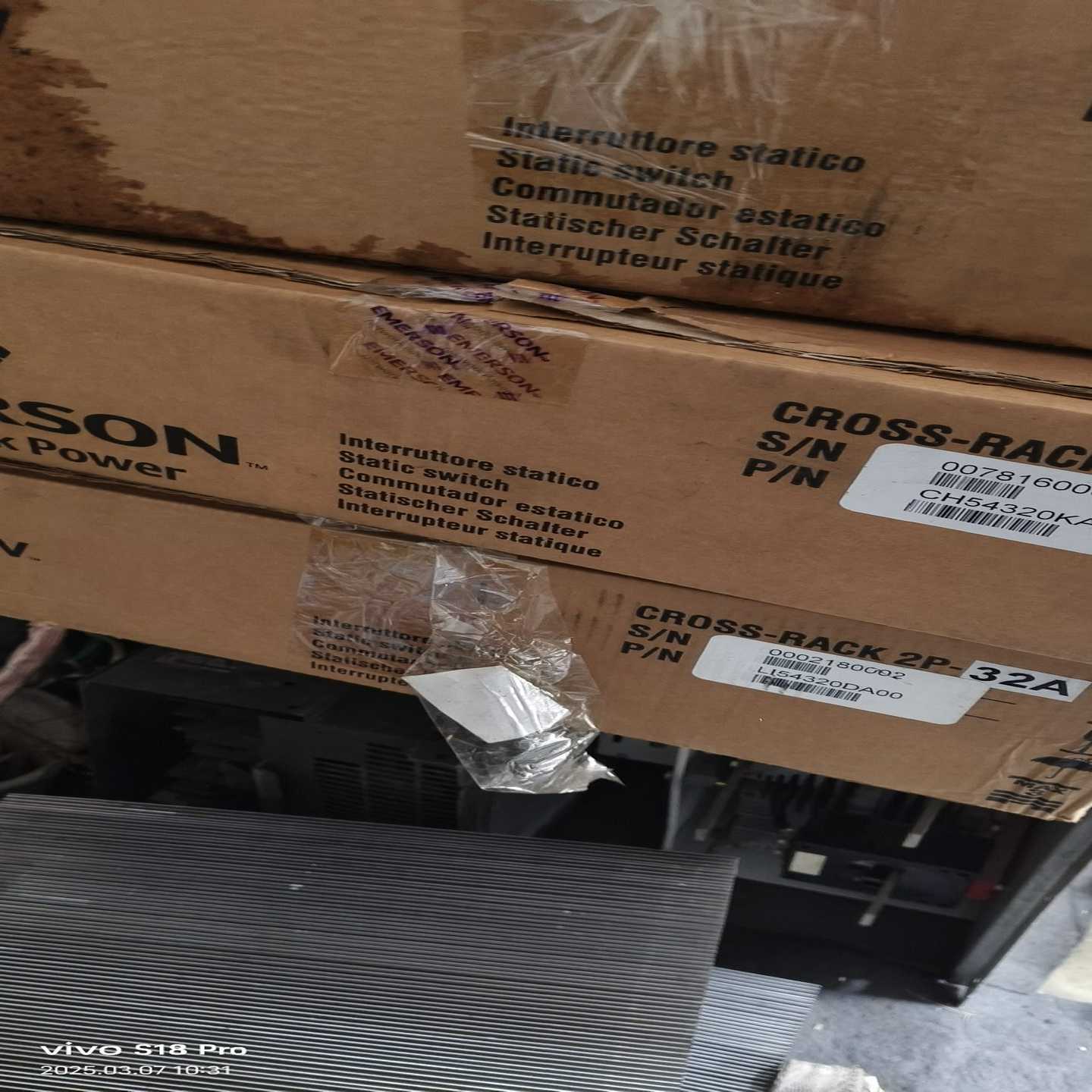 爱默生电源，的，CR0SS-RACK2P型号有3个，2P询价