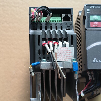 台达变频器0.75KW380VVFD007E43A原装