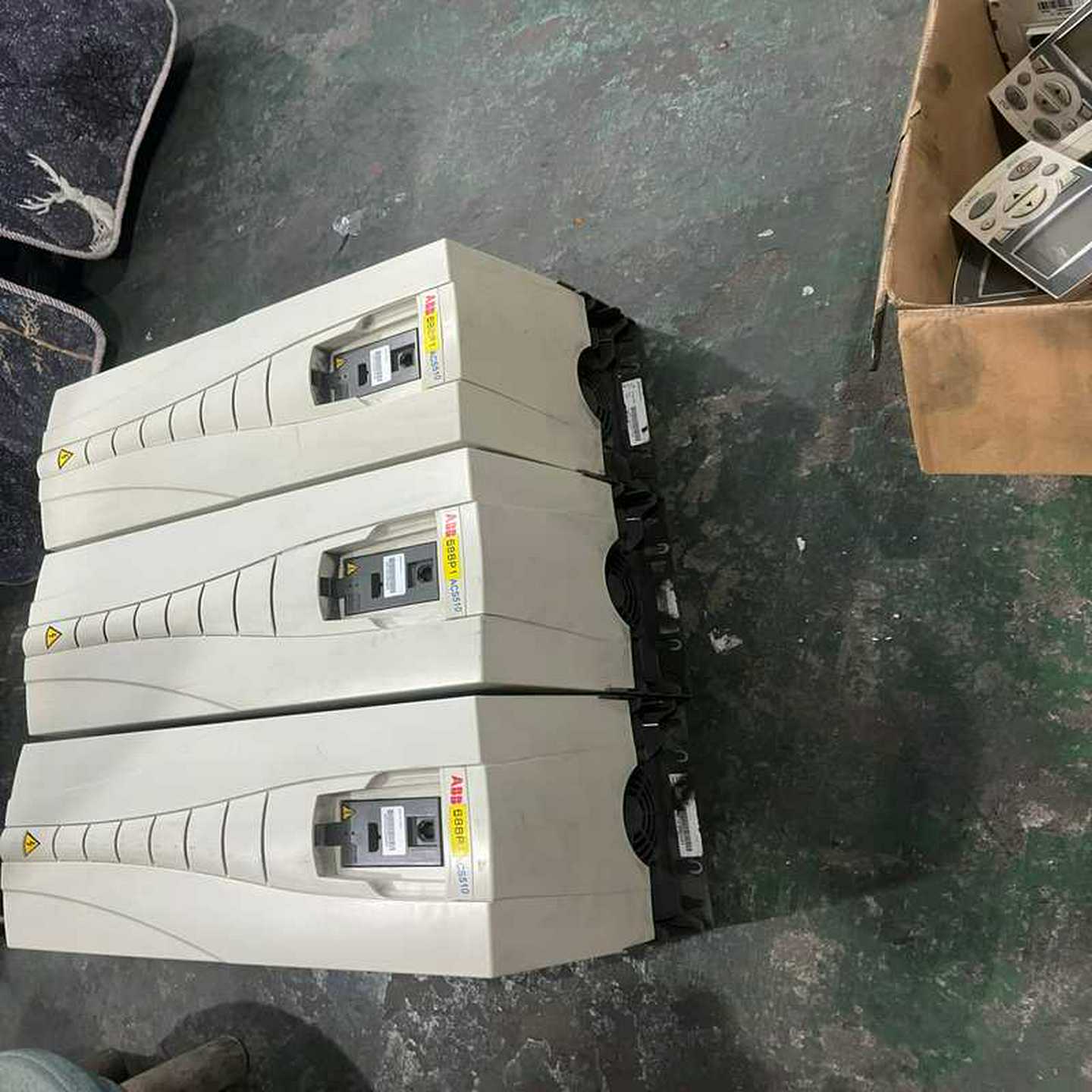 费斯托VSVA-B-B52-D-D1-1R5L成色如图实物拍~询价