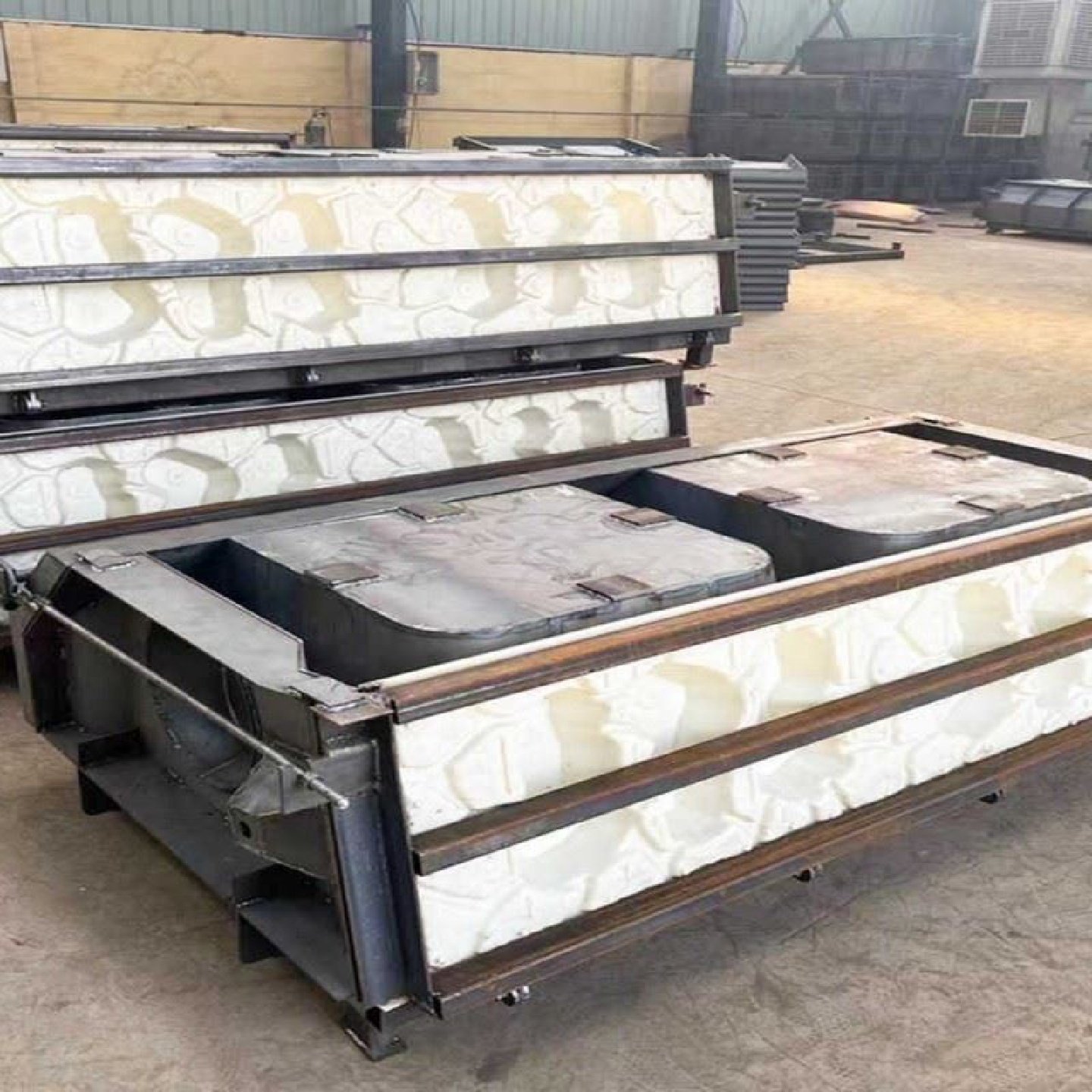 护坡模具预制水泥护坡挡土墙混凝土箱式阶梯式仿石生态框砌块模具,基础建材,建筑模板,淘宝优惠券,粉丝福利购,淘宝优惠卷