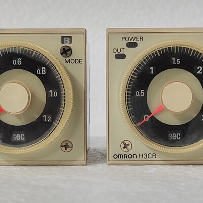 Omron  h3cr  H3CR Multi Timer 24 200220240 VAC Lot of 02 Pcs