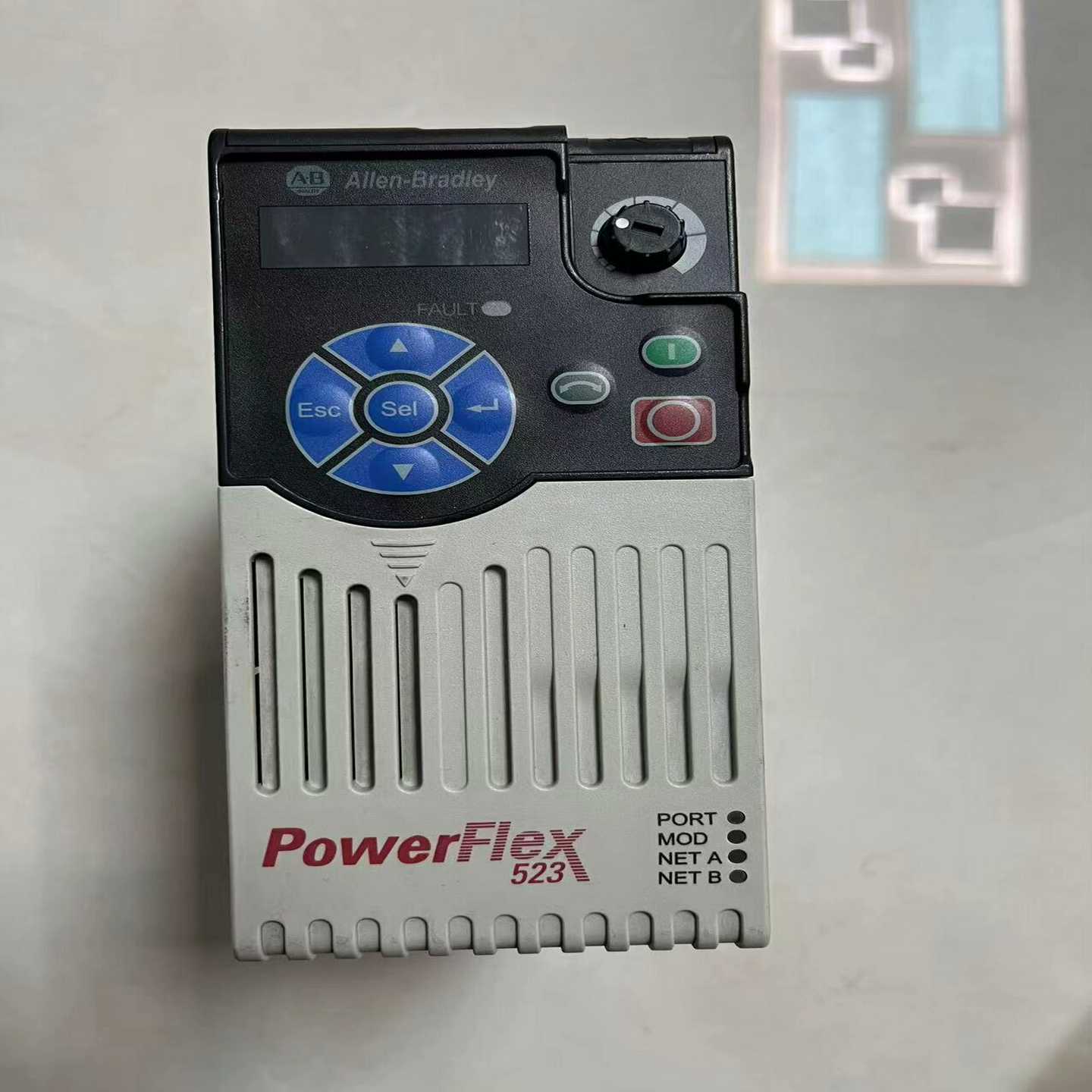 AB罗克韦尔变频器，25A-D1P4N104未使用一台询价