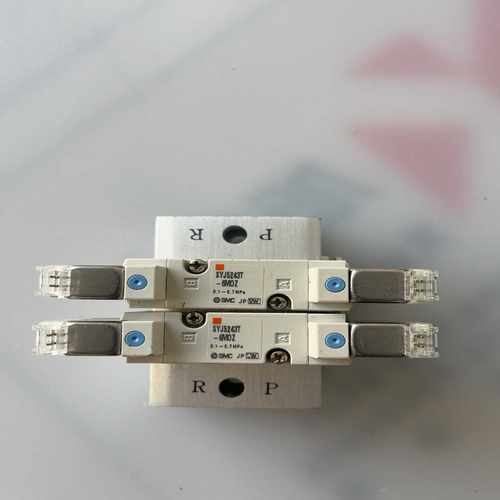 日本SMC电磁阀，拆机件，成色新新，型号:SYJ5243T--议价商品