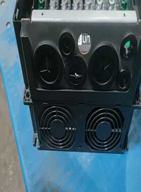 咨询-台达C2000变频器，VFD220C43A，成色不错，功能包