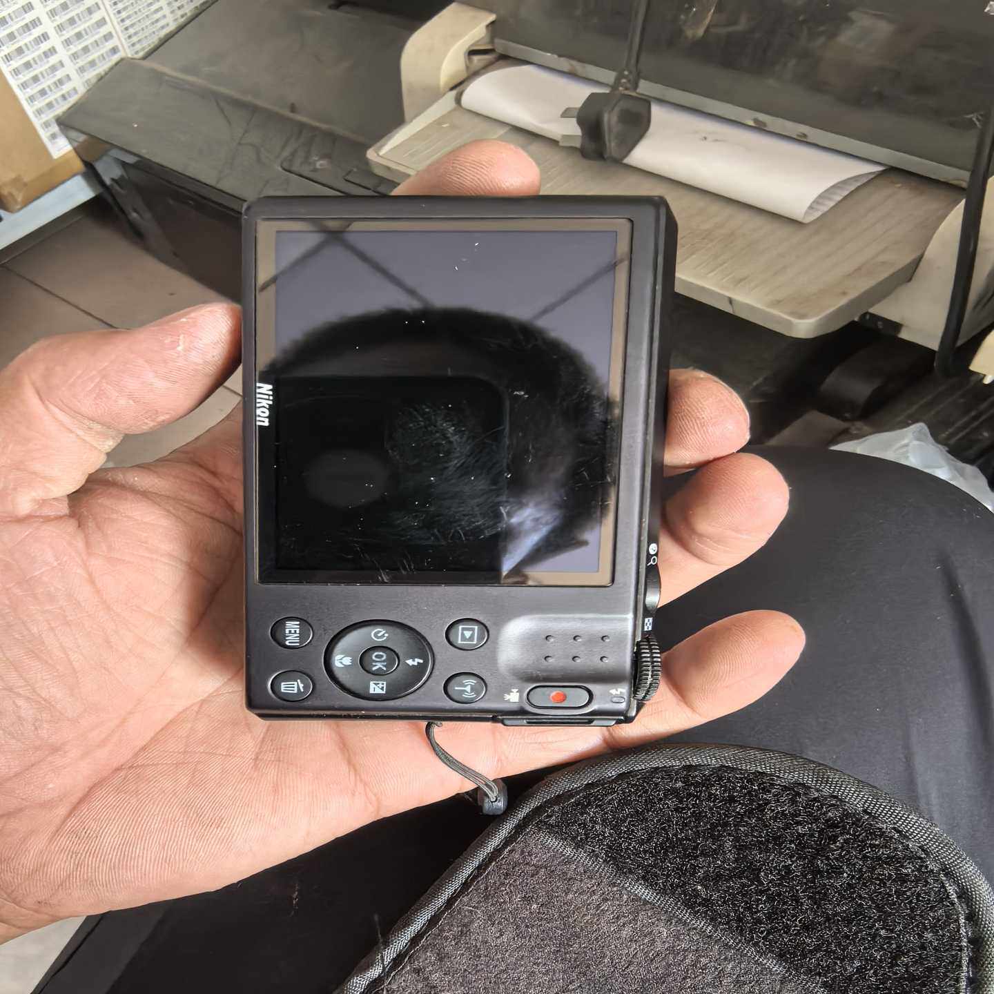 尼康S7000武士黑1602w像素20倍光学变焦4倍--议价商品