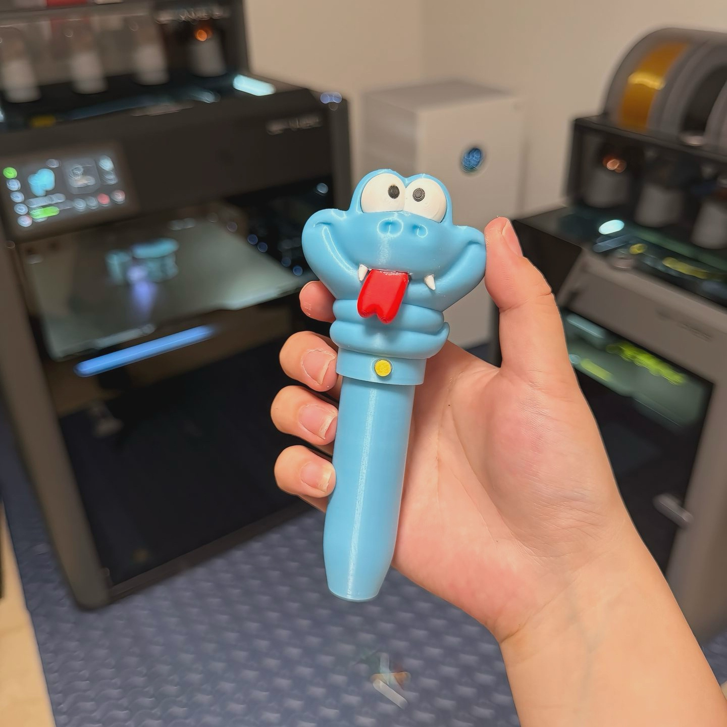 2025趣味蓝色小蛇新款可爱解压卡通模型手办礼物送女友闺蜜