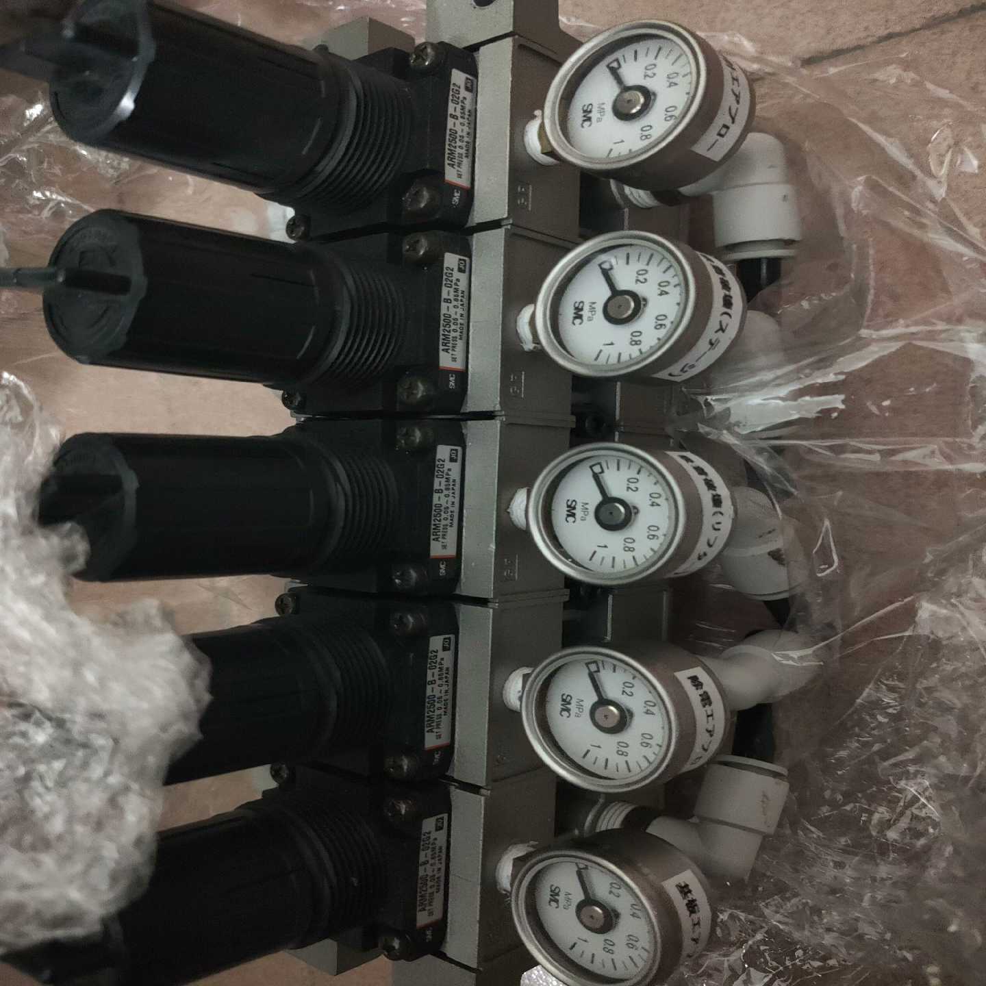 2500-B-02G2 五个一组  有4组~询价