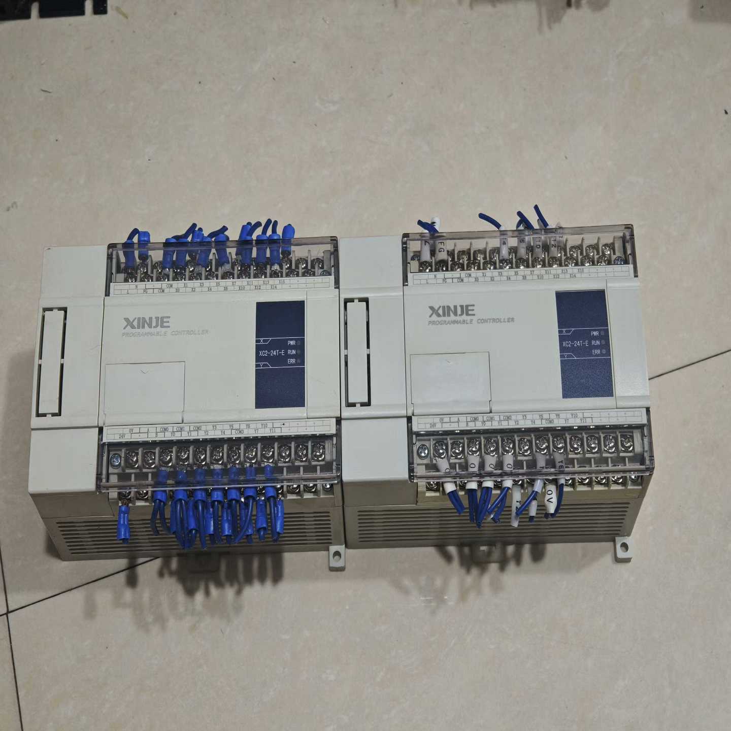 信捿PLC，型号C2-24T-E，正常下来的。询价