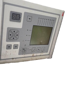 拍前询价：ABB件型号REF541REL551各一台两个打