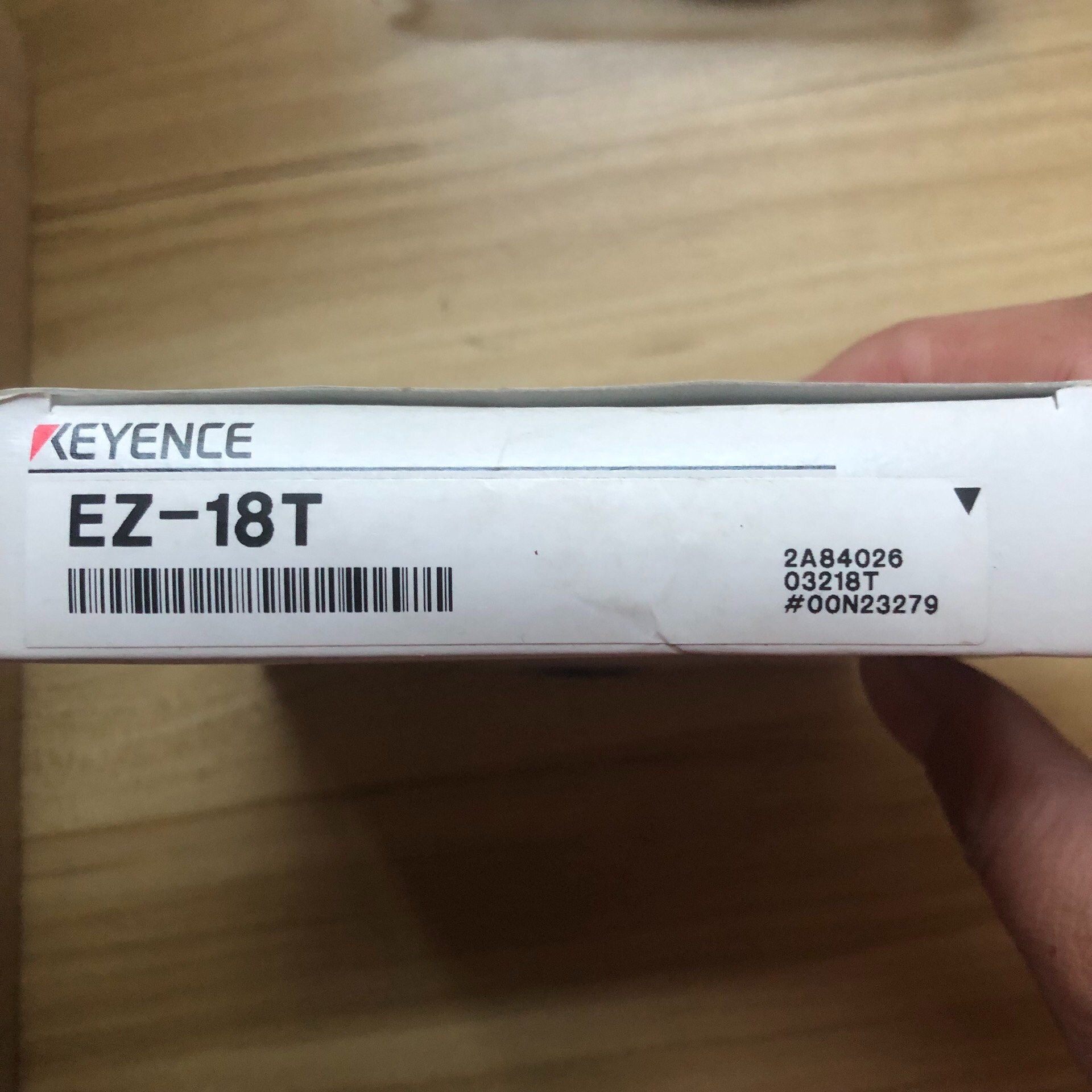 全新基恩士EZ-18T传感器只有一个290元图片实拍