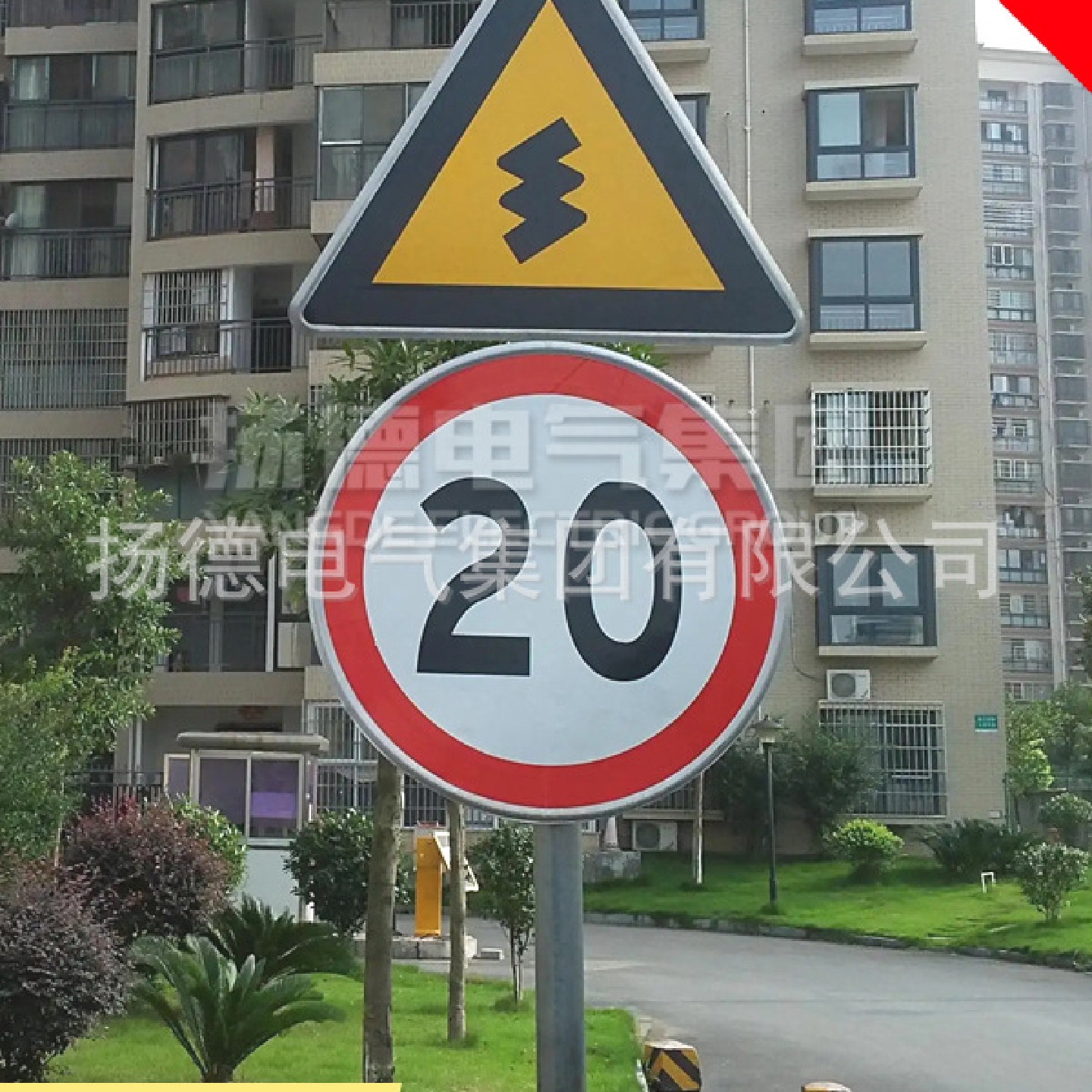 单悬臂F型交通标志牌杆道路反光指示牌