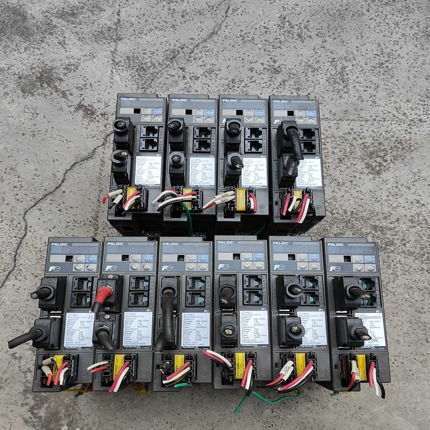 询价伺服驱动器RYC401D3-VVT2有2台