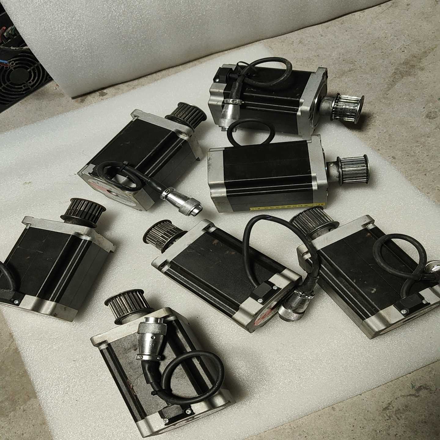 询价86步进电机，Y09－59D3－7655－H，步进电机。实