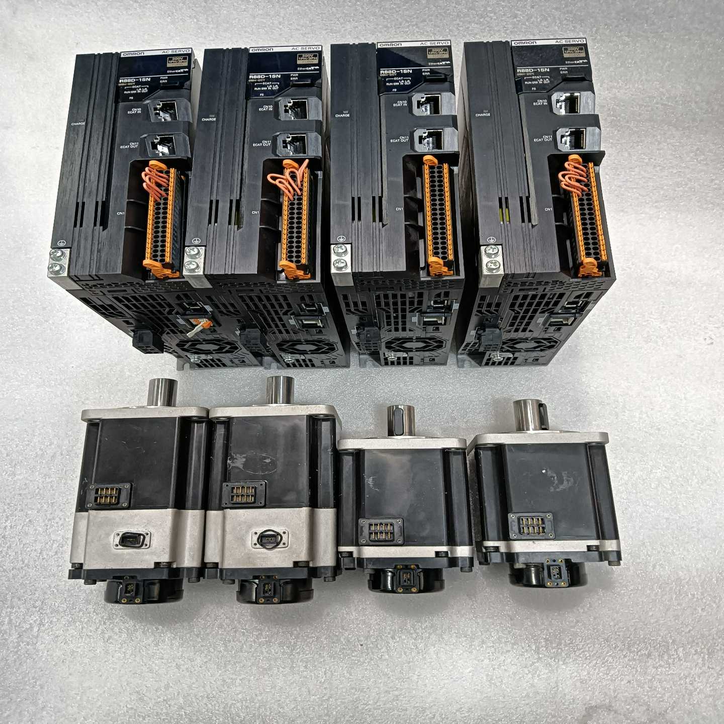 【议价】伺服套装750W，驱动器R88D-1SN08H-ECT适用