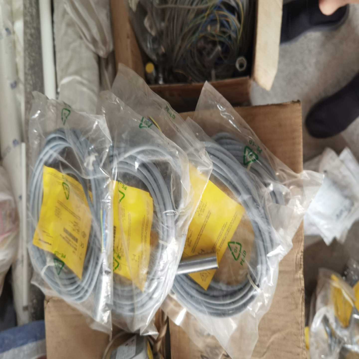 图尔克接近开关型号Bi5-M18-AZ3X/S905m。询价