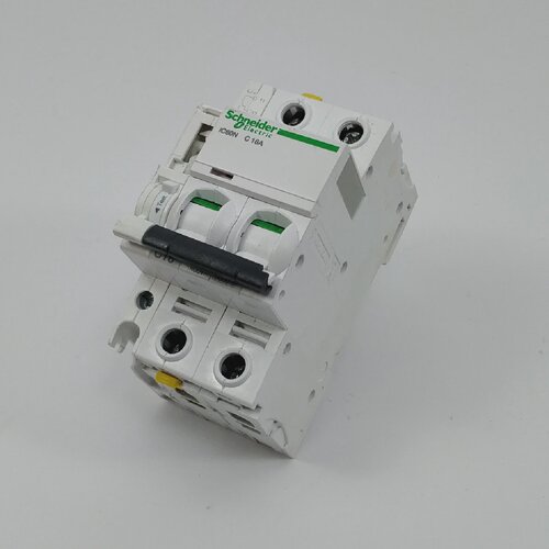 寻XSchneider Electric A9F04216 iC60N C 16A With