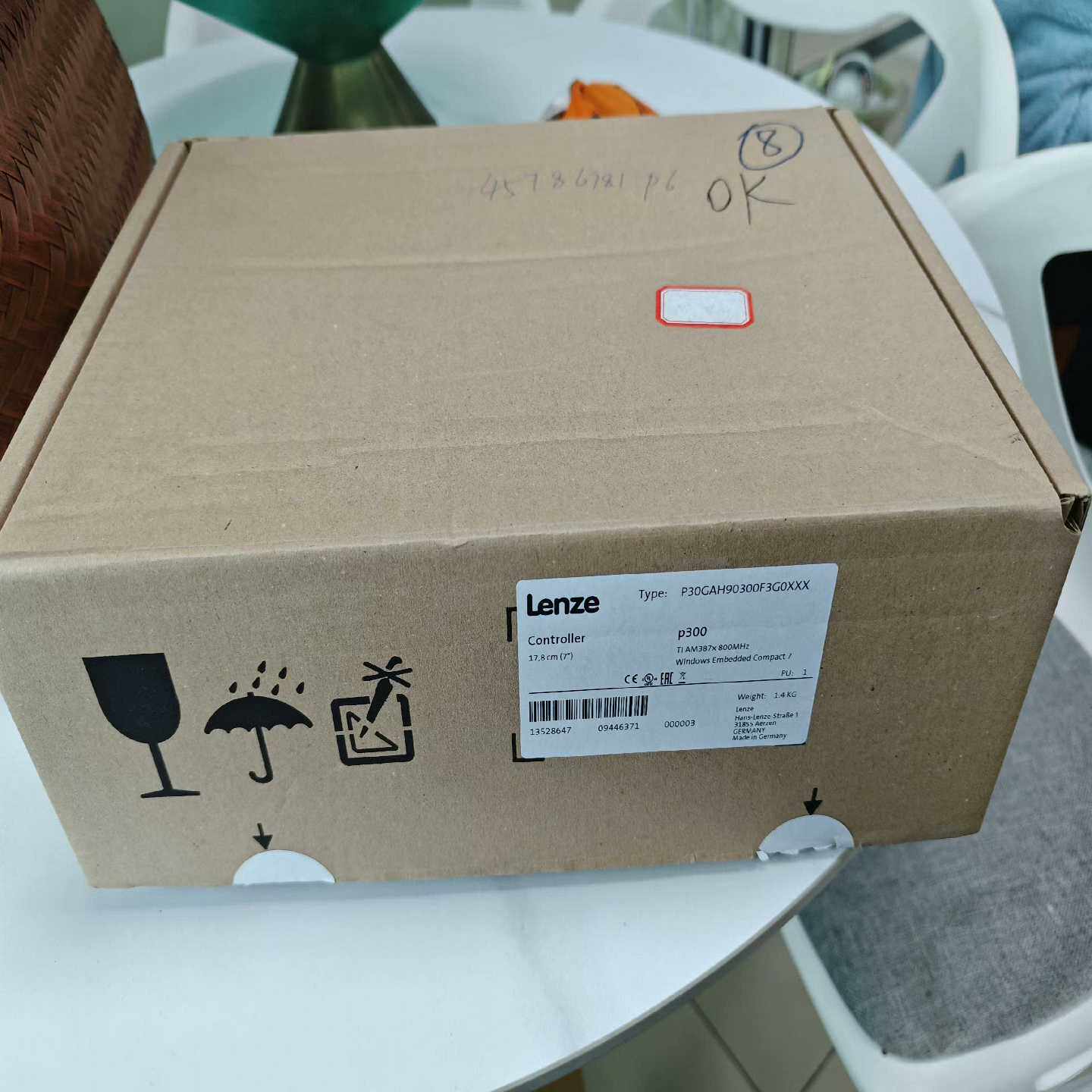 Lenze伦茨P300触摸屏P30GAH90300F3G0X询价