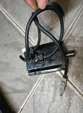 安川伺服电机SGMAV-04ADA61400W，成色如图，询价