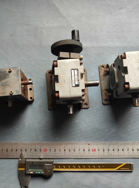 涡轮减速箱MAWP25R20两轴的有5个铁壳3轴的有议价