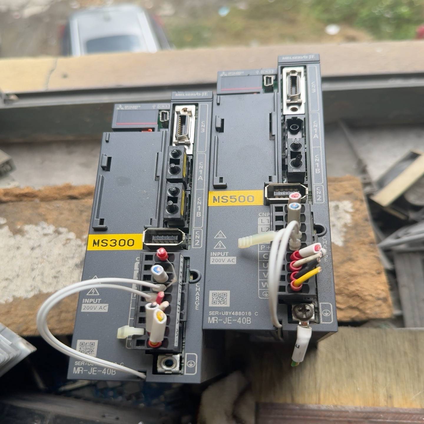 议价三菱进口原装伺服驱动器MR-JE-40B400瓦