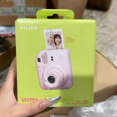 富士instaxmini12拍立得相机，浅樱粉色，全新未拆--议价商品