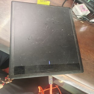 wacom数位板ctl671成色如图有使用痕迹小划痕具体看 请询价