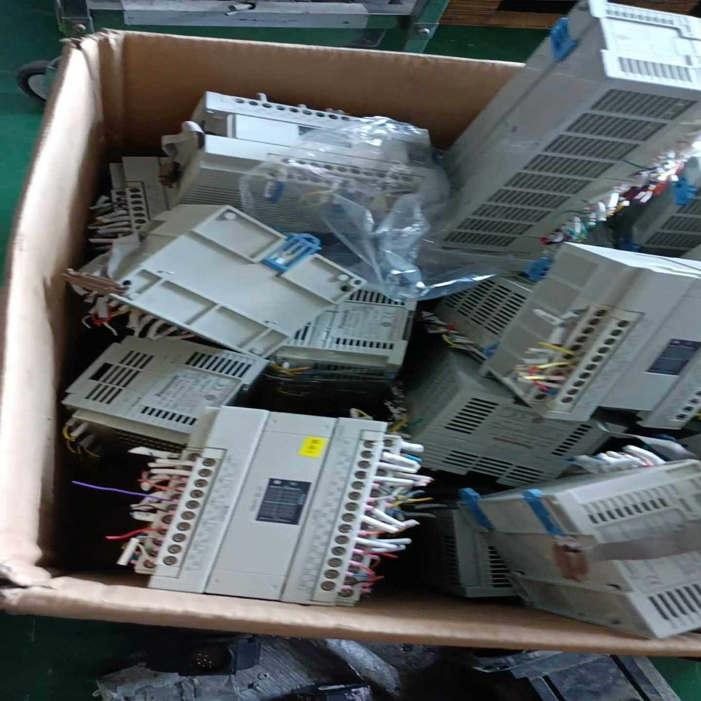 FP-XHC60T松下PLC现货FP-X0E40RDFP---议价商品