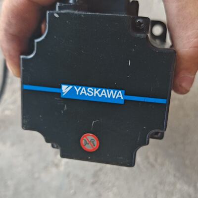 安川SGM7J08AFC6S成色如图拍前询价下单