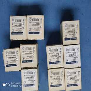 施耐德LP1K0901BD有5个，LP4K061BW3有1-议价