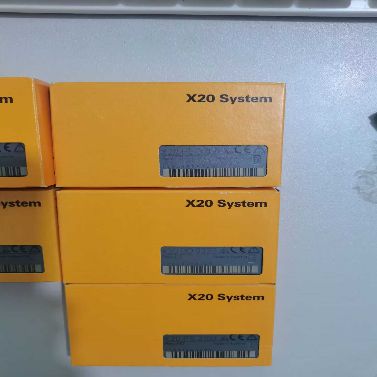 80SD100XD.C0XX-21贝加莱B&RCPU控X制器模块插片式I/O和控制