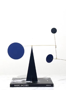 现代简约创意平衡仪摆件样板间售楼处金属几何莫兰迪色软装摆设