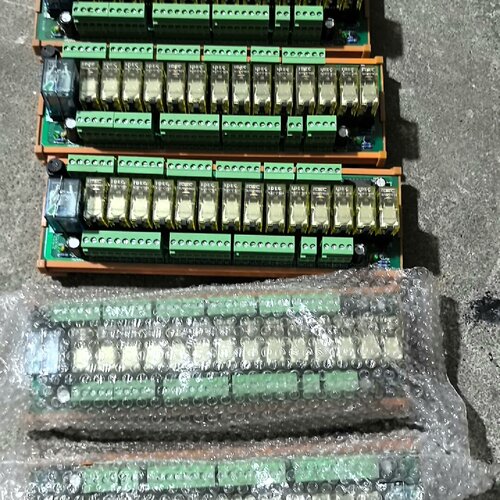 集成继电器底板MX1524JADRJ1SC-议价