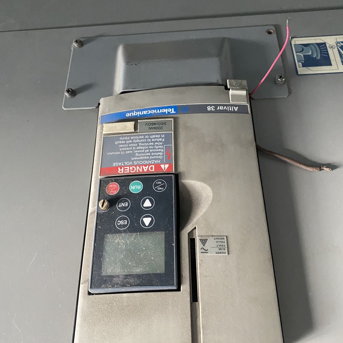 施耐德变频器ATV38系列ATV38HC23N4X-议价