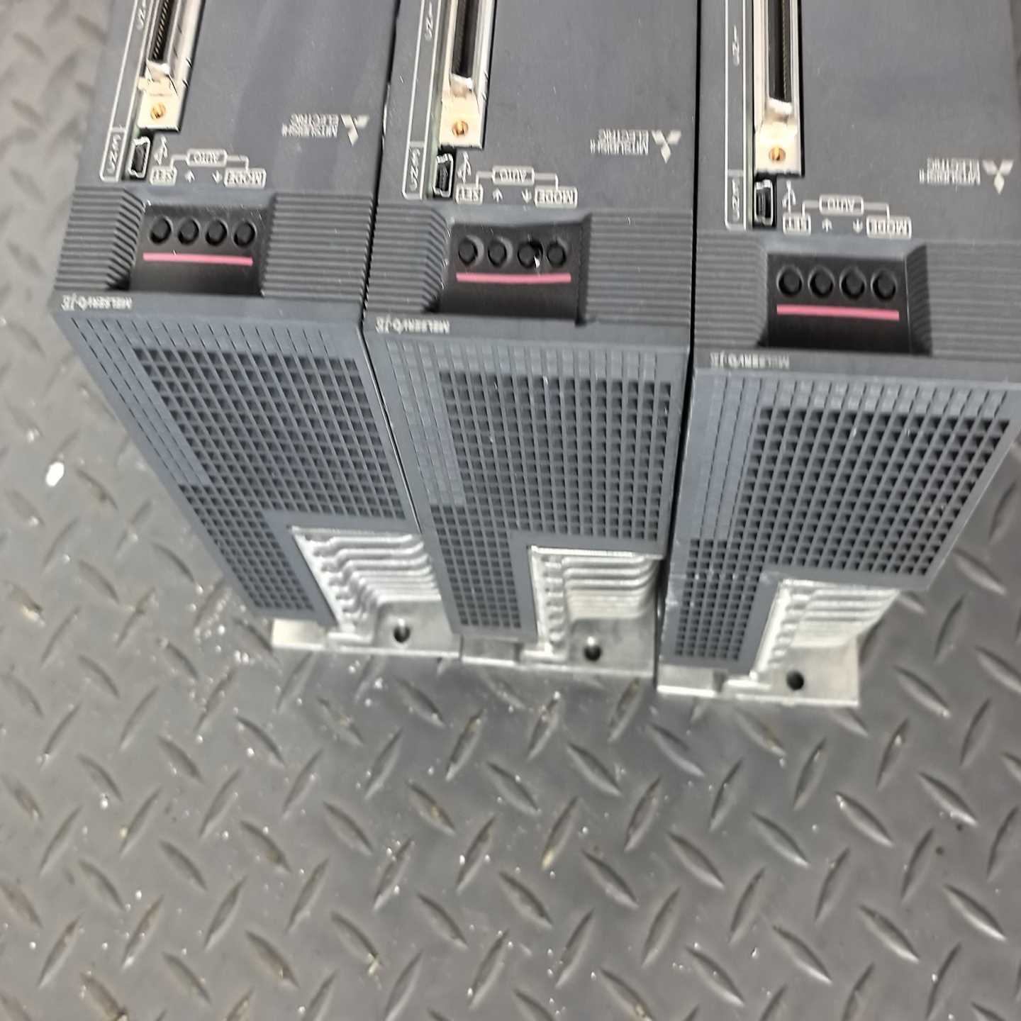 (询价)海利普A系列2.2千瓦变频器HLPA02D243C