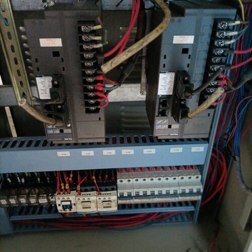 【询价】富士-RYC202C3-VVT2-2000W司服驱动器，成色