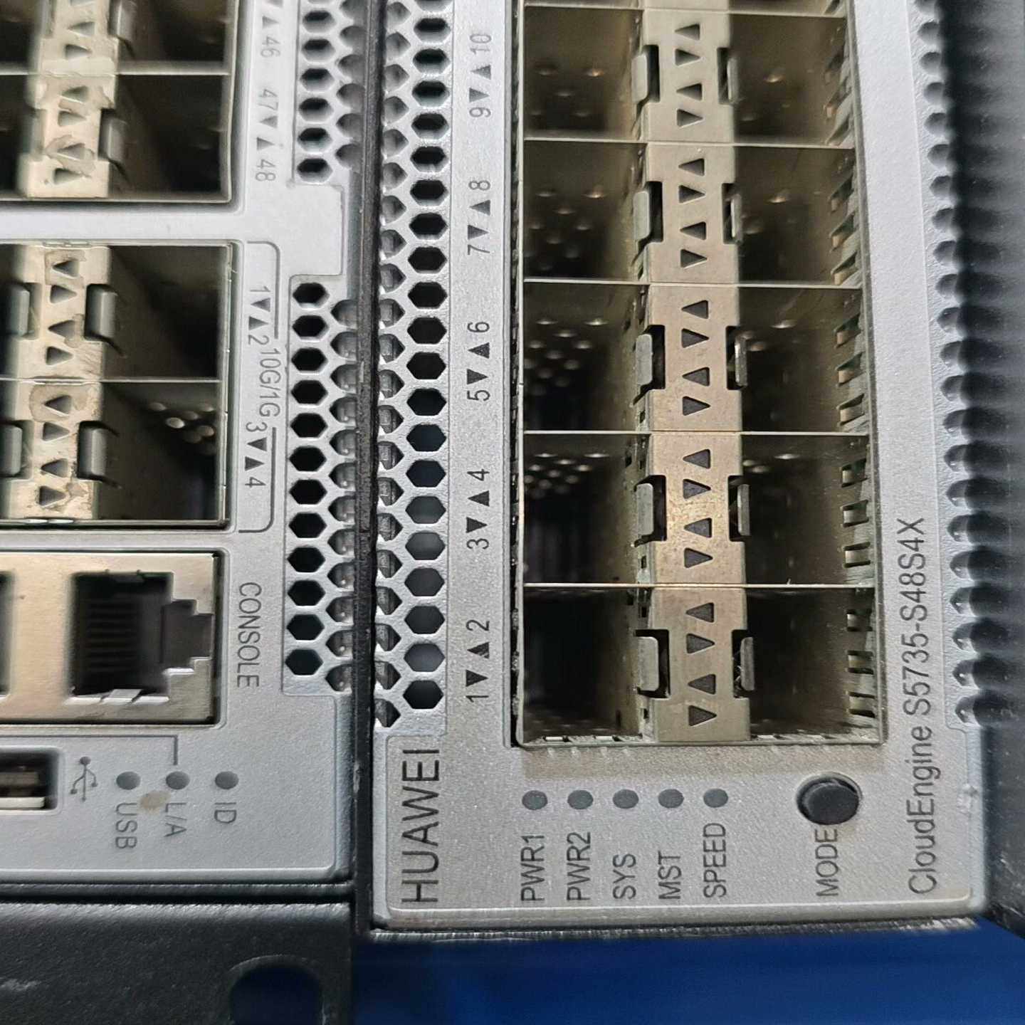 华为S5735-S48S4X全光口三层交换机，48千兆光口，-议价