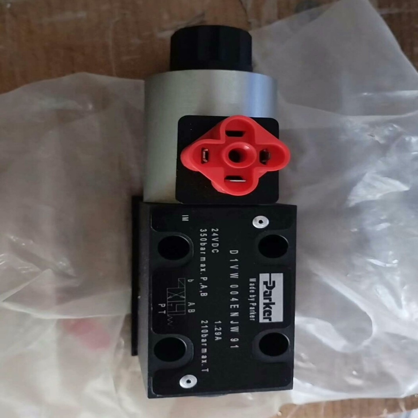 【请询价】Parker派克电磁阀D1VW004ENJW9124VDC