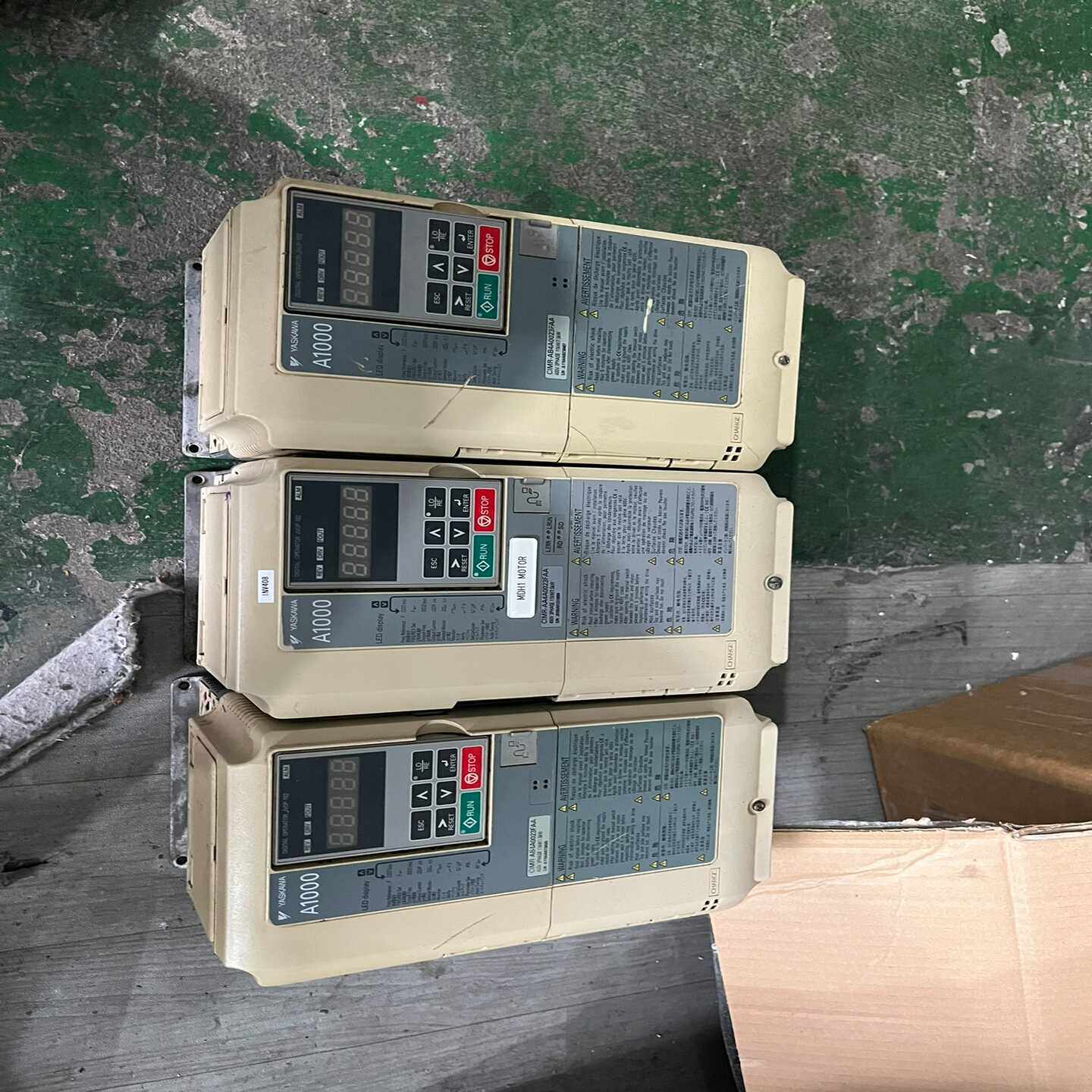 安川变频器A100011KW/7.5KWCIMR-AB4--议价商品