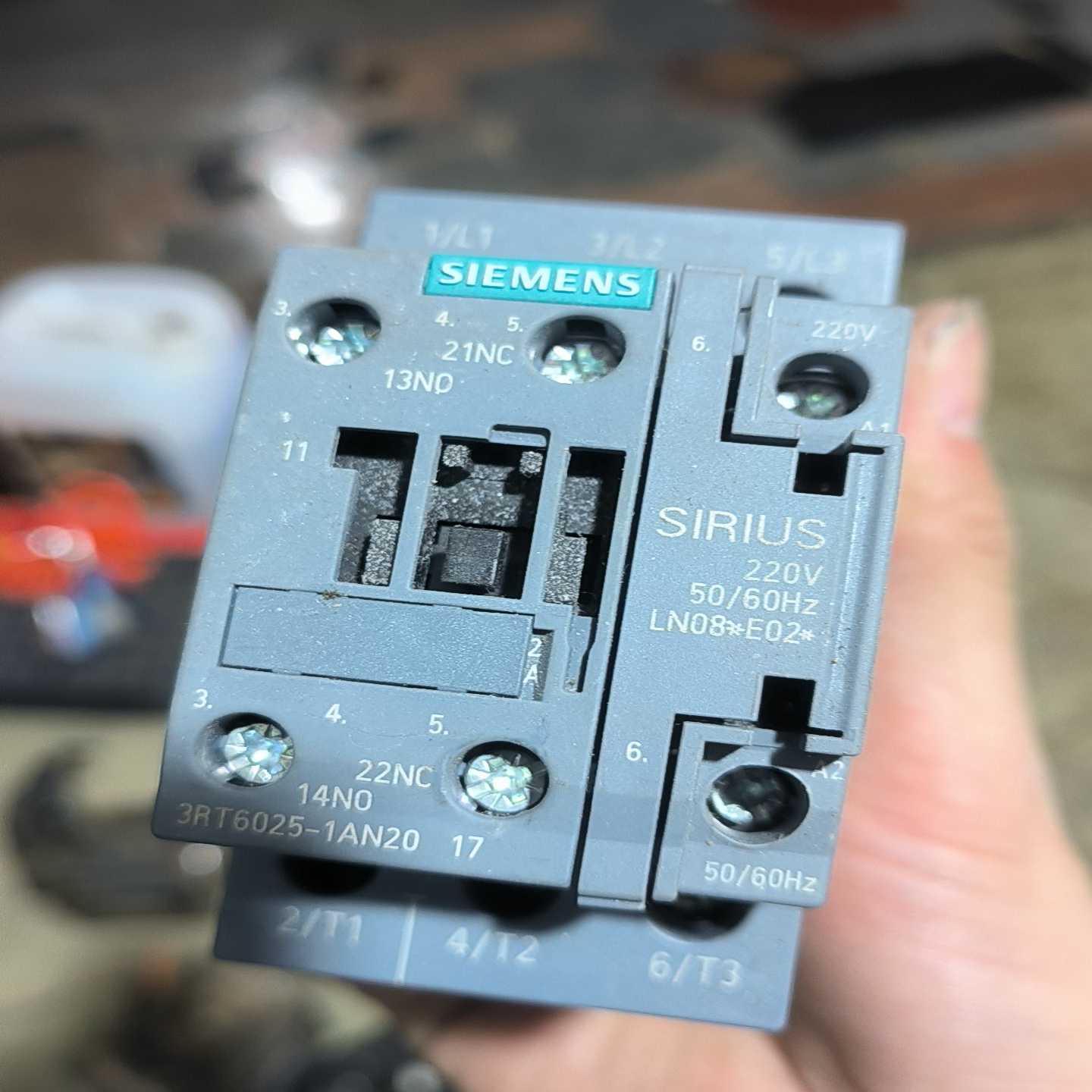 咨询-3RT6025一1AN20，交流接触器AC220V