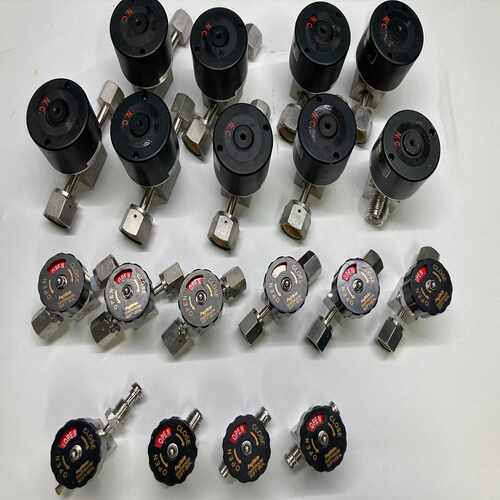 询价FUJIKIN金手动阀1/4VCR外螺纹3PCS