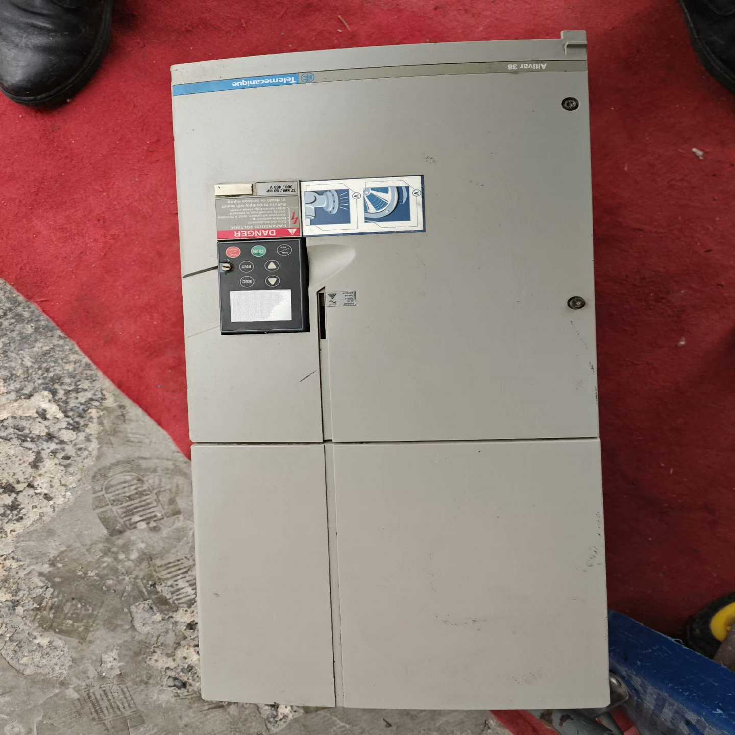 议价拆机施耐德ATV58HD46N4X变频器,功率30KWa/38现货/维修