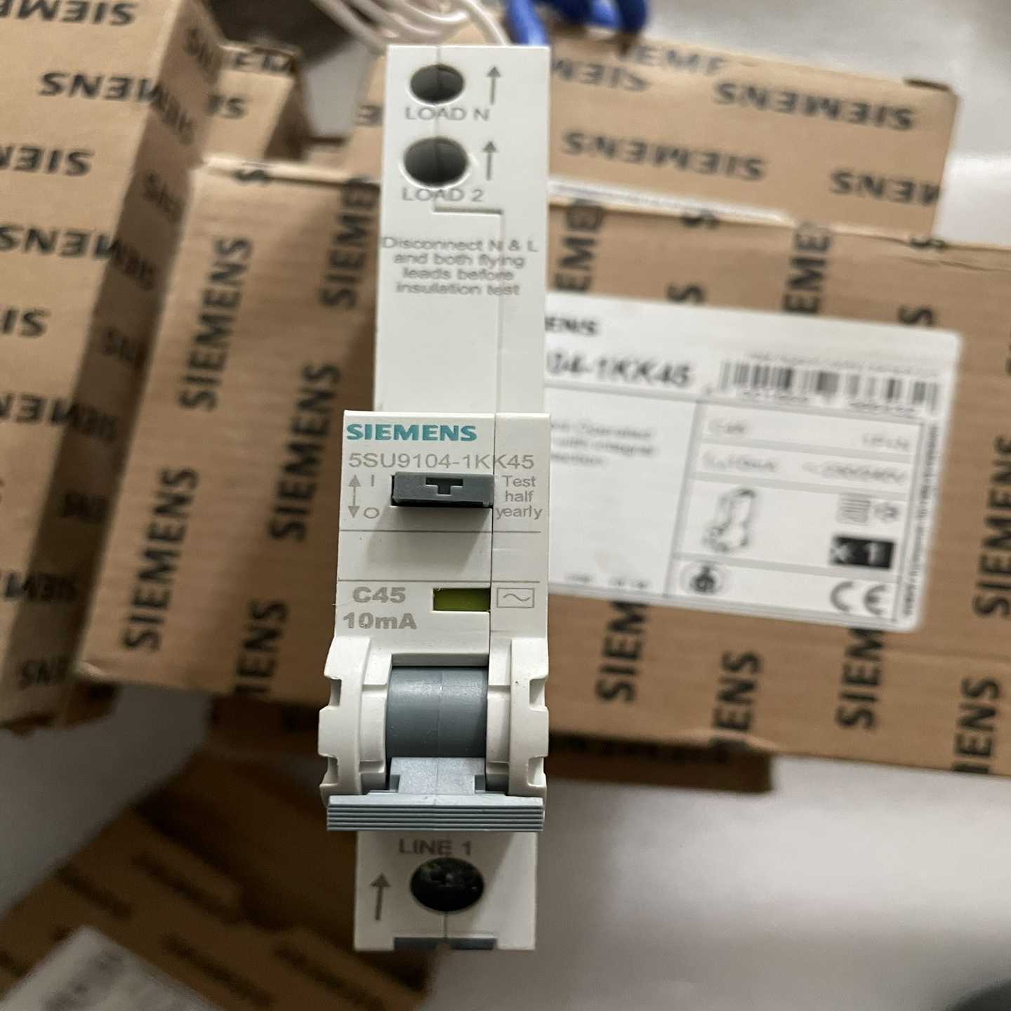 西门子RCBO漏电保护器，型号5SU9104-1KK45，C