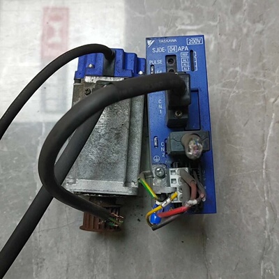 询-安川400W伺服套装驱动SJME04AMA41电机SJ