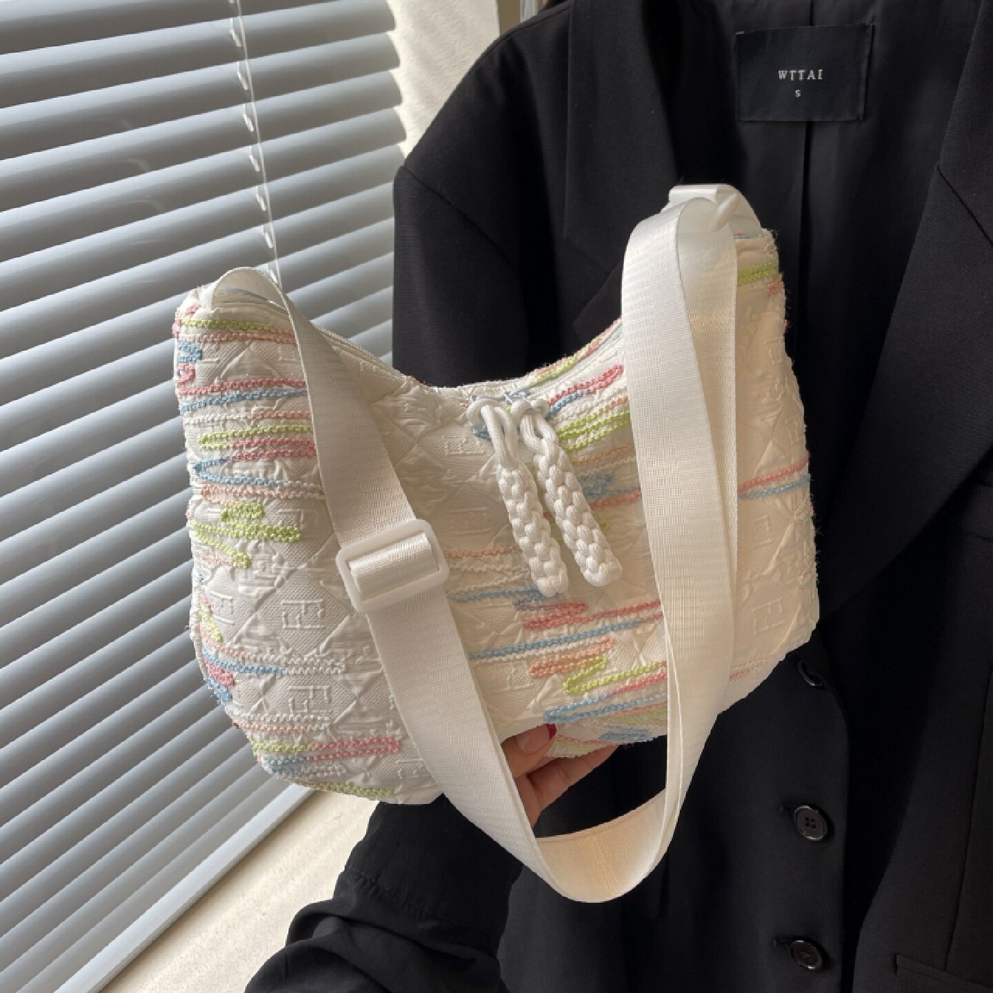 夏季帆布包包女2025新款日韩系单肩饺子包小众ins百搭通勤斜挎包